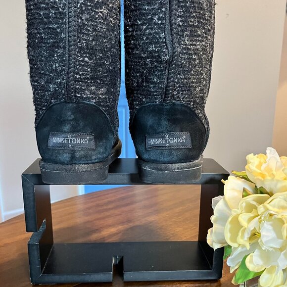 Minnetonka Suede & Tweed Genuine Sheepskin & Wool Lining Black Boots Size 7 - Picture 5 of 7